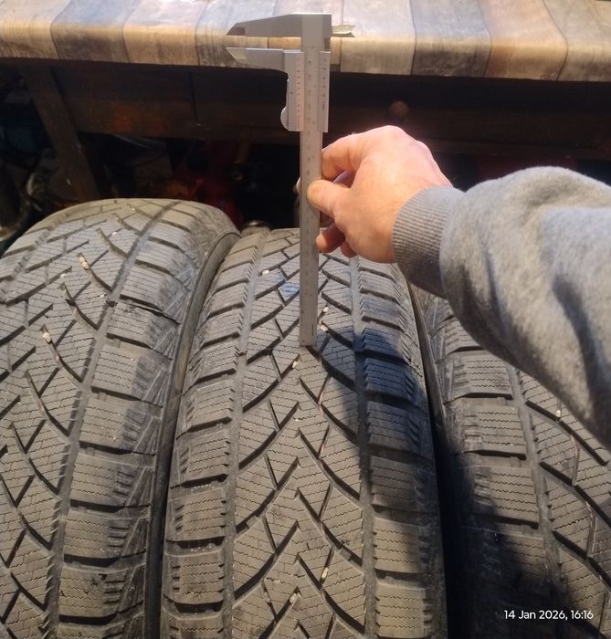 Зимни гуми 235/65 R17