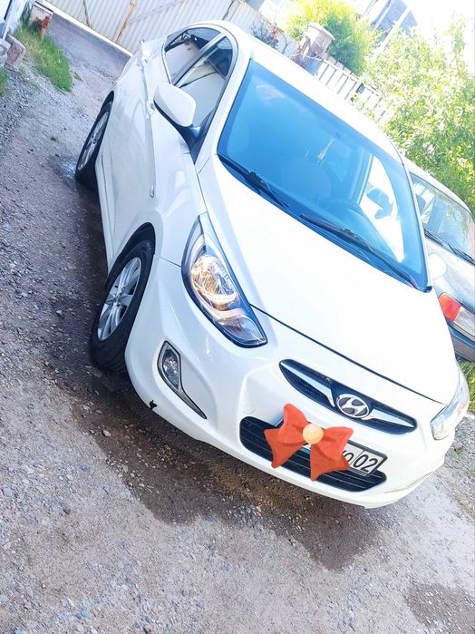 Хюндай акцент 2013