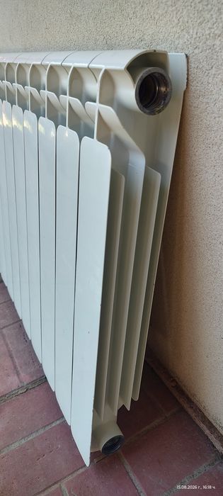 Продавам радиатор FARAL 12 глидера