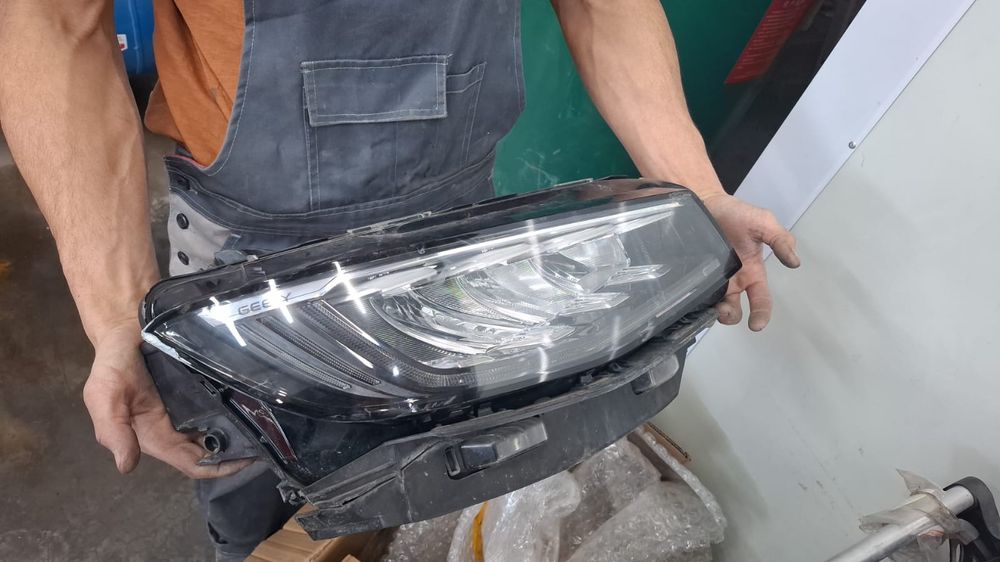 Оригинальные фары на Джилли