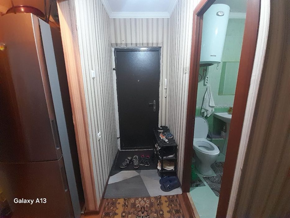 Продам  трехкомнатную квартиру