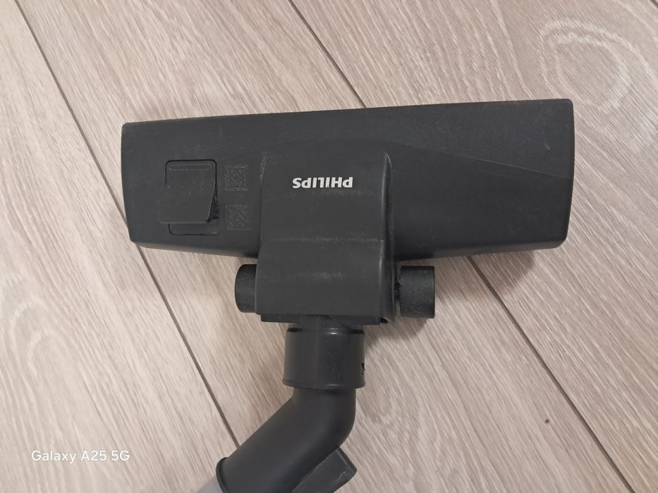 Пылесос Philips продам.