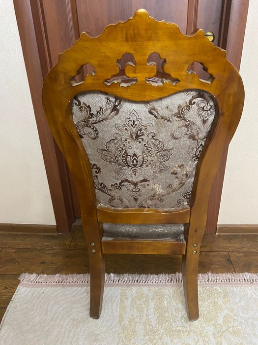 Срочно продам стулья