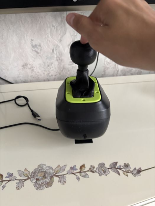 продаю руль игровой