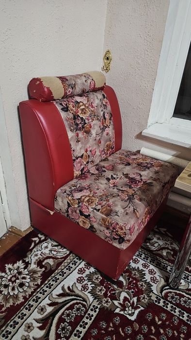 Диван мягкий удобный