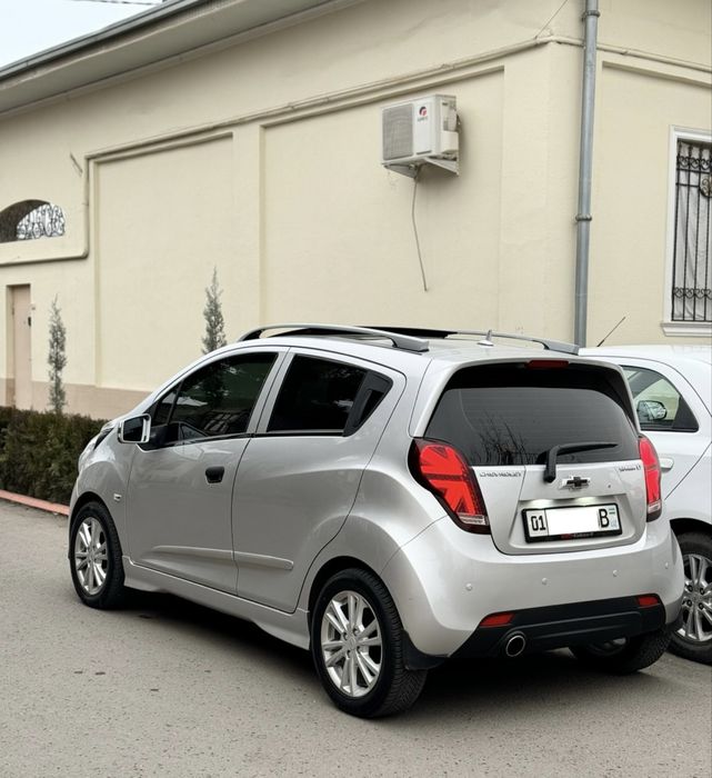 Spark 2010 M/T navarot