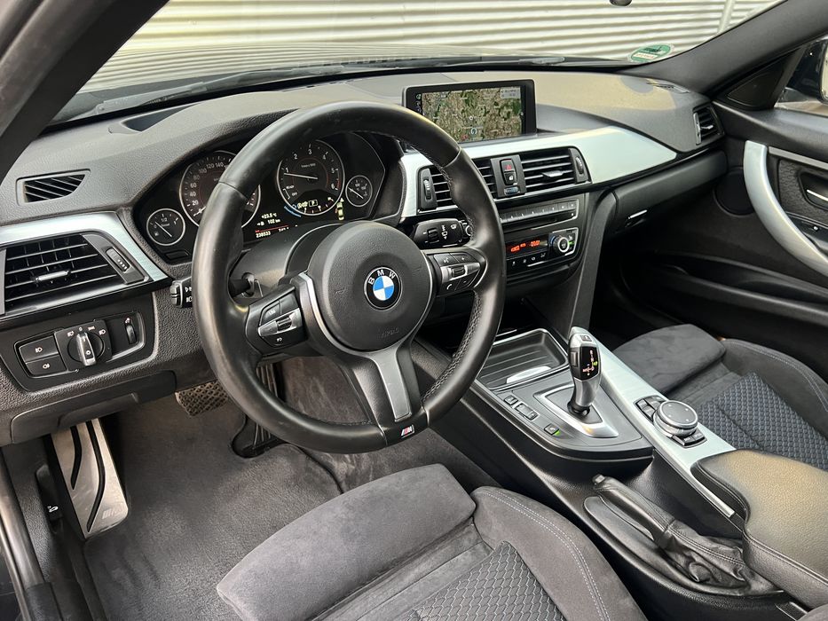 BMW F30// M Pachet //320D/ Head Up/ Trapa / Navi Mare NBT/ Hi-Fi / Istoric Complet