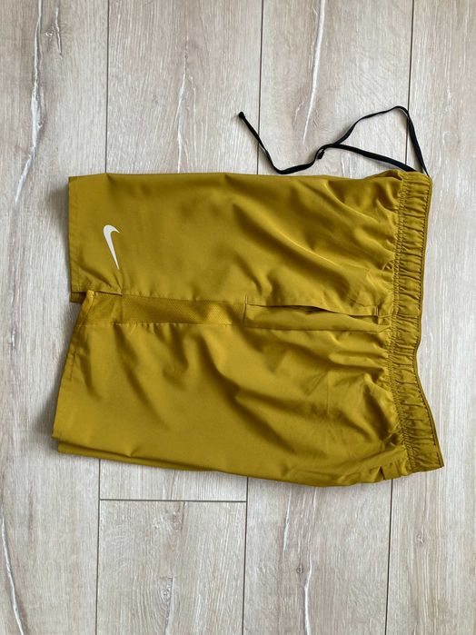 Найк Nike Challenger Dri Fit къси панталони къс панталон шорти L