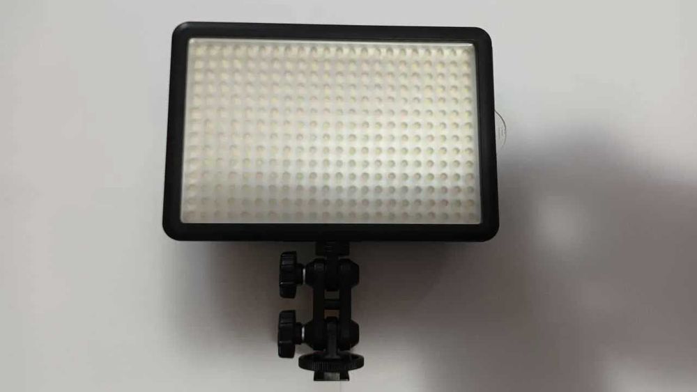 lampa portabila cu led