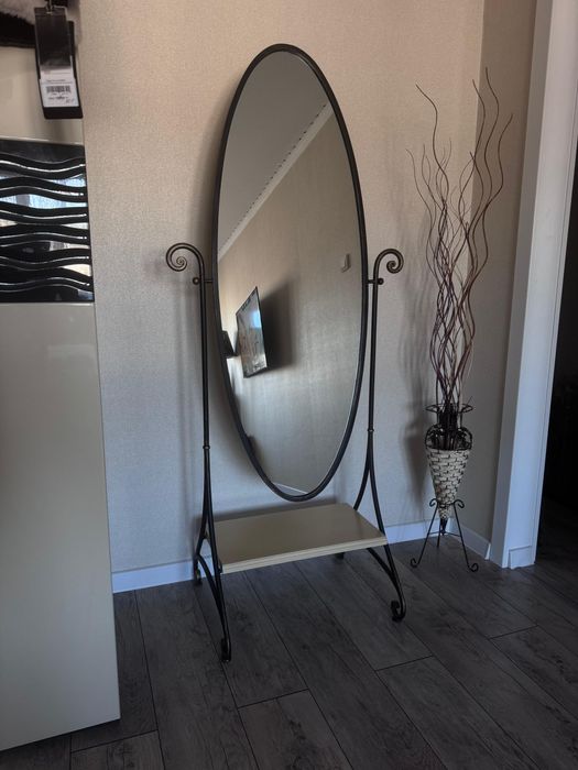 Старинное зеркало, металлическое