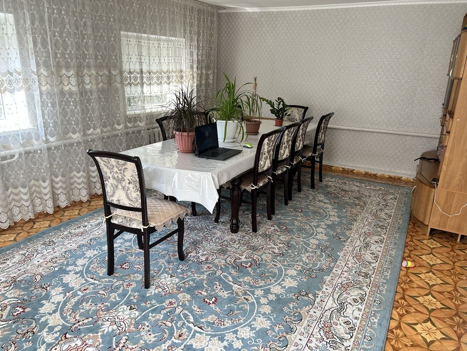 Продам стол со стульями 12штук