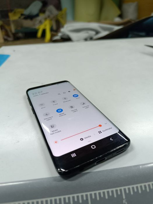 Samsung galaxy  s9 64