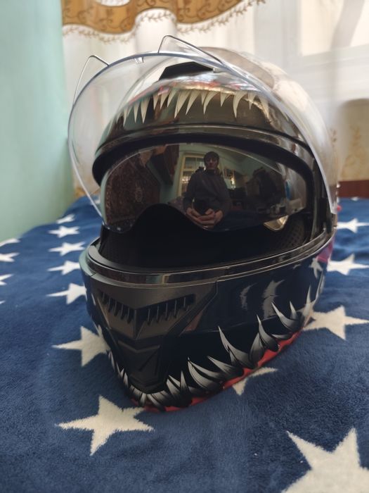 Продается шлем для мото