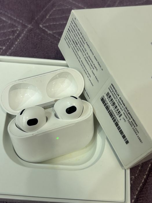 Аирподсы оригинал