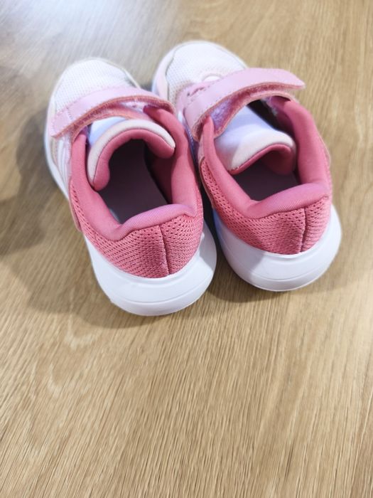 Маротонки за момиче Adidas 2бр.-26 номер.