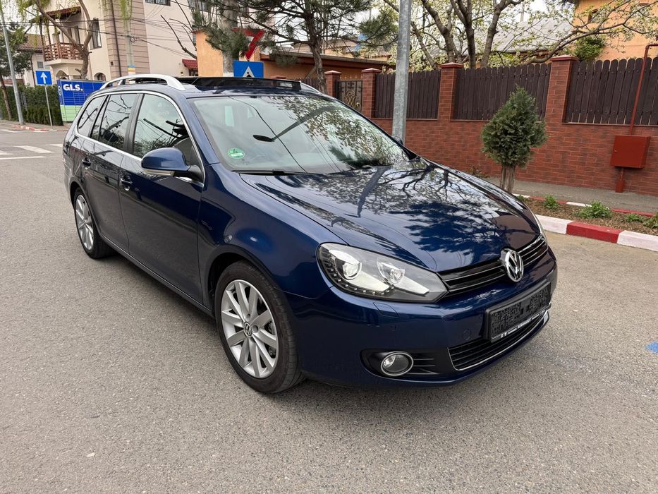 Vw Golf6 Bi-xenon/Panoramic/Camera marșarier/Navigație
