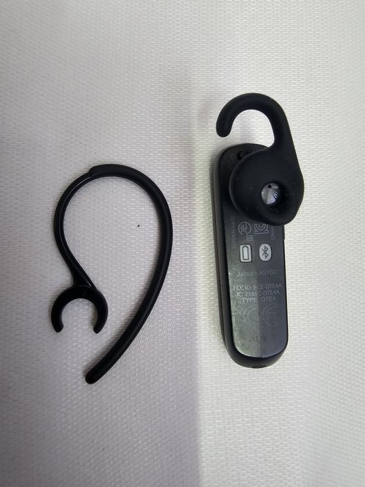 Блютуз гарнитура