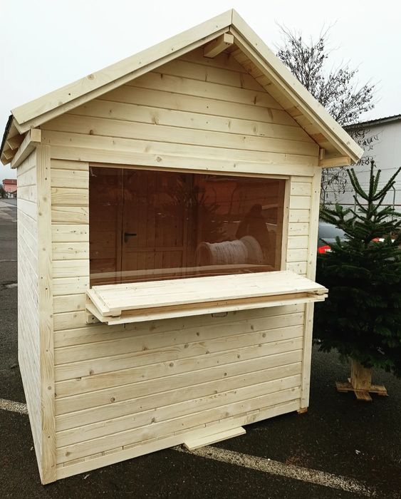 Chiosc lemn, casuta comert stradal.