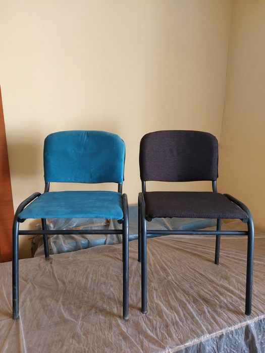 Holati yangi EZO rusumli yarim yumshoq stul.