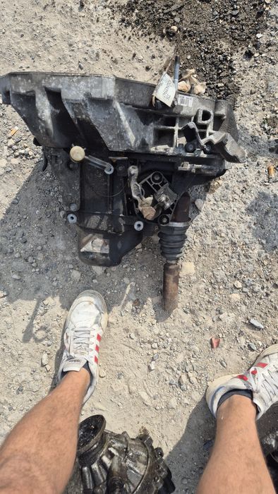 Ръчна скоростна кутия за Рено Сценик , Меган  1.5 ДЦИ  5ск JRQ