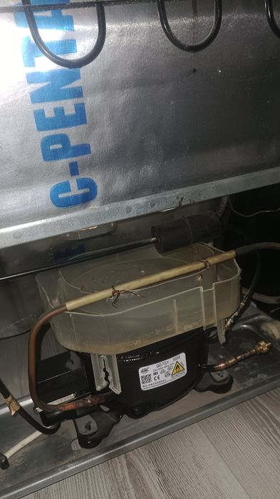 Продае́ться холодильник "Атлант" в отличном состоянии