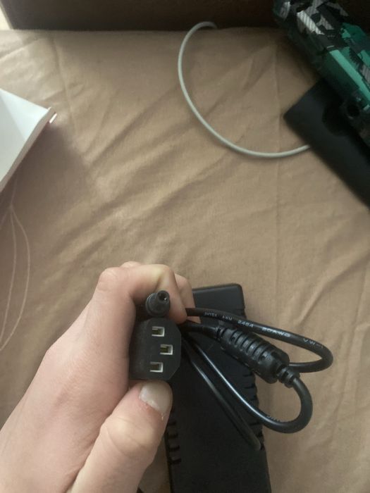 Incarcator 36 V 2A