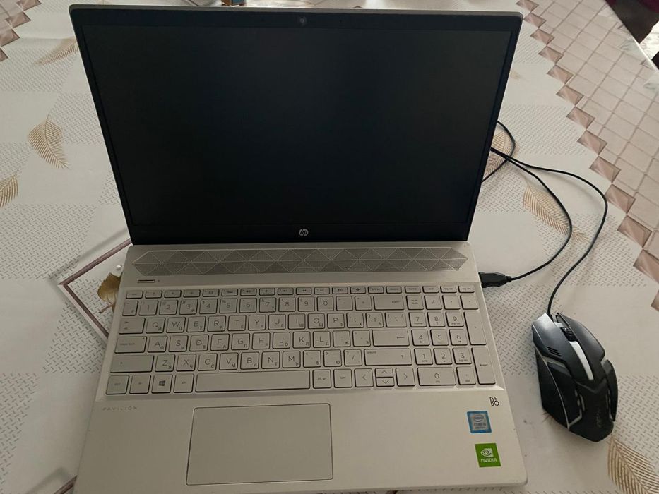 Компьютер и ноутбук вместе