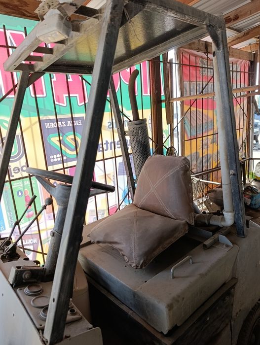 Вилочный погрузчик кара