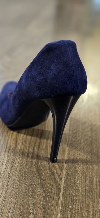 Дамски обувки Gabina от велур на ток - 39 номер