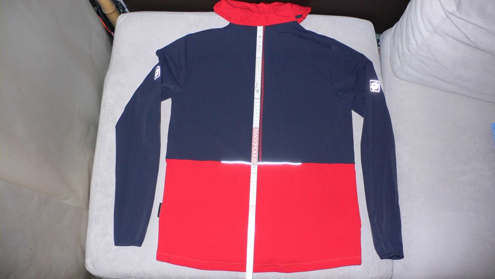Елек,Жилетка,Суитшърт,SoftShell; TommyHilfiger,JackWolfskin,LeeCooper