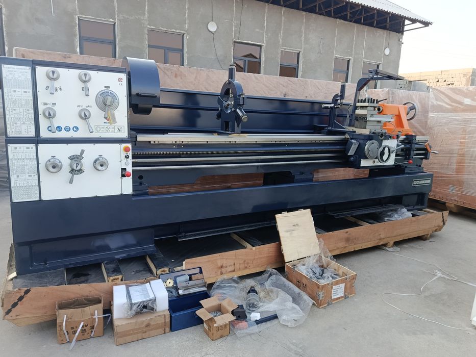 Токарный станок 3м