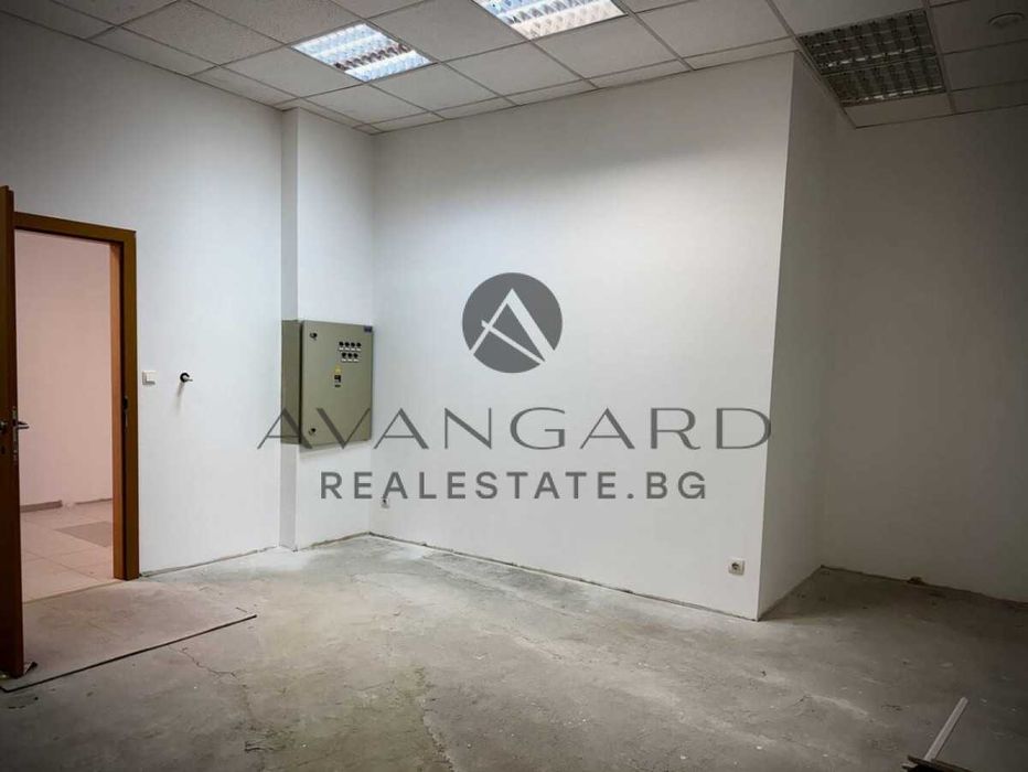 оф.23625 Просторен офис/ Топ локация/ Център