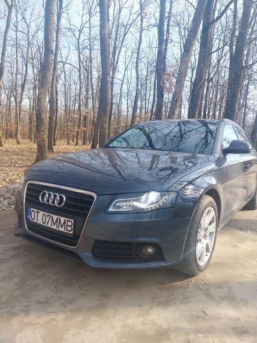 Vând Audi a4 b 8