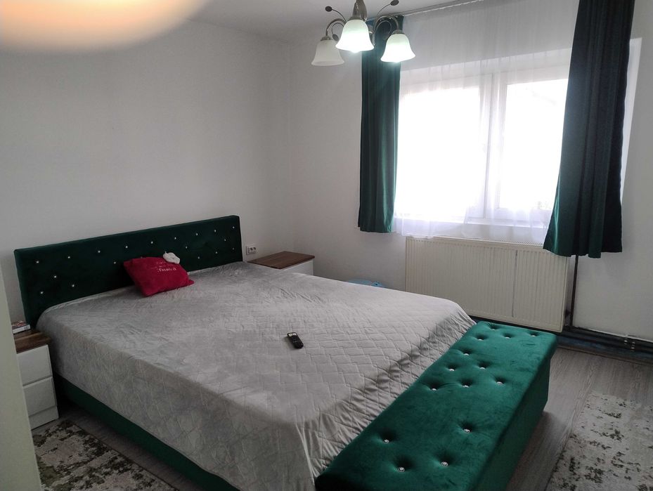 Vând sau schimb apartament cu casa