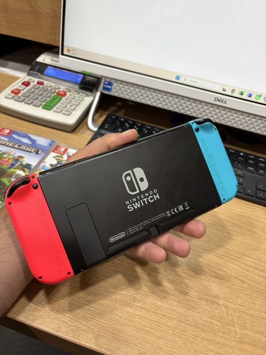 Nintendo Switch + 3 Jocuri + microSD 128GB | Stare foarte bună