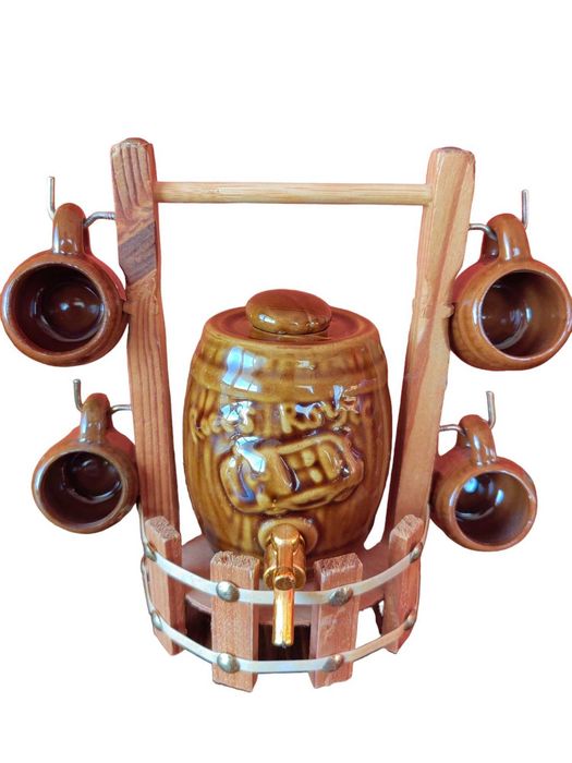 Сувенирно керамично буре с чаши на дървена стойка, 15.5х10 см