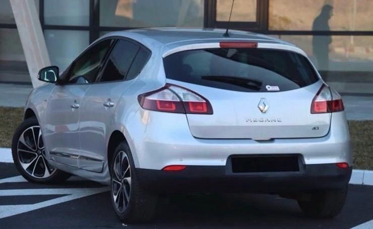 Renault Megane ||| facelift hatchback bose rlink camera navi
