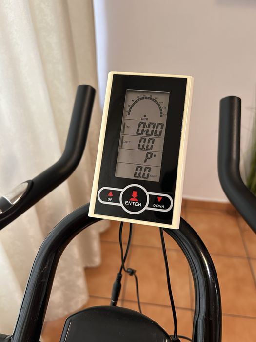 Bicicleta fitness noua