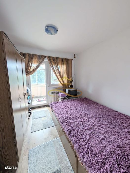 Apartament 3 camere decomandate, str.9 Mai