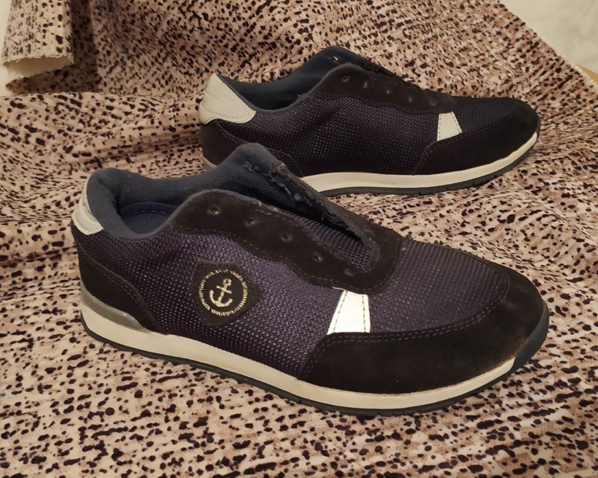 Обувь для школы р34