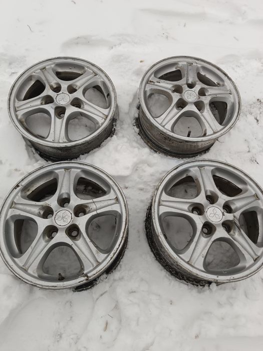 Продам титановые диски на 16