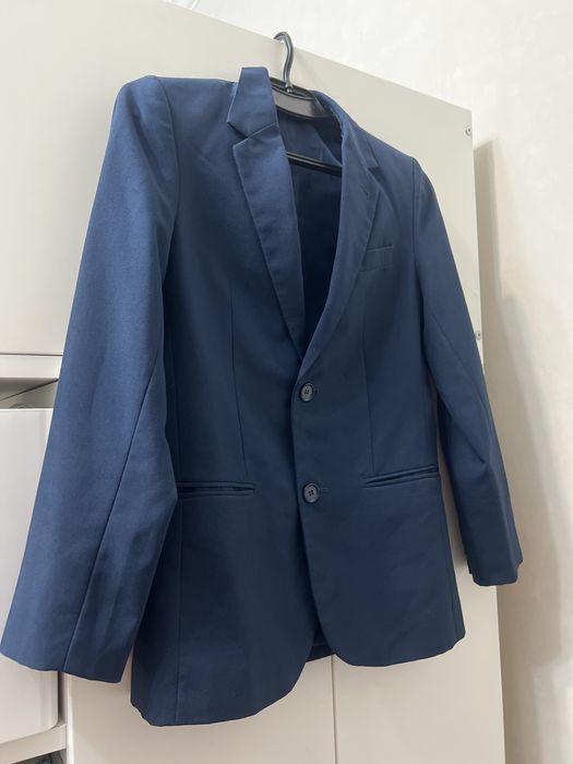 Новый пиджак для мальчика 158