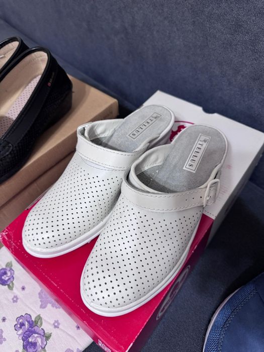 Продам женскую обувь