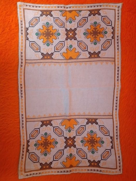 Каре на ленена панамя