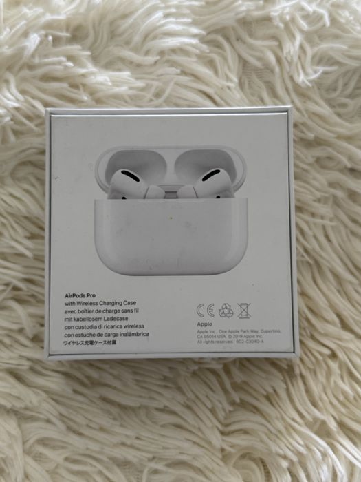 Эирподс про (кейс + правый наушник) Airpods pro