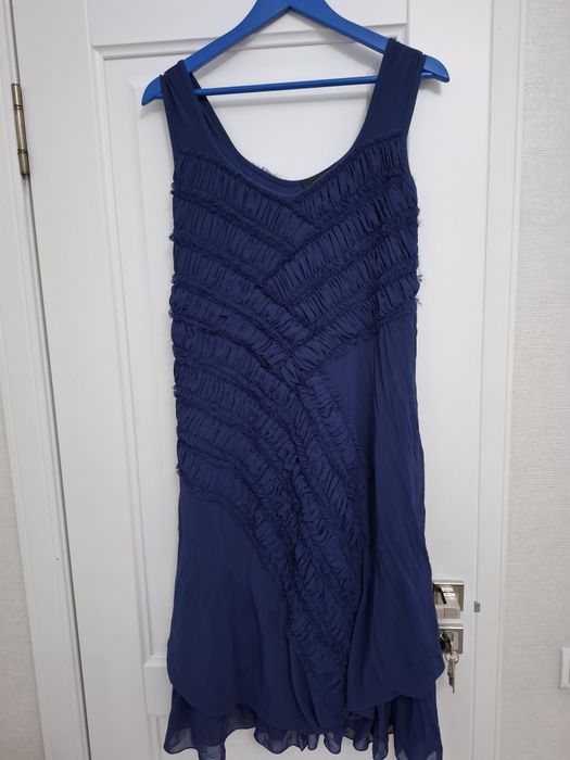 Женское.  . платье