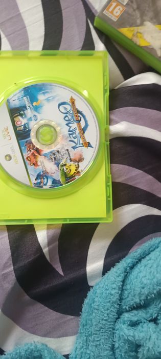 Vând call of duty ghost și kameo elemente of power pentru Xbox 360