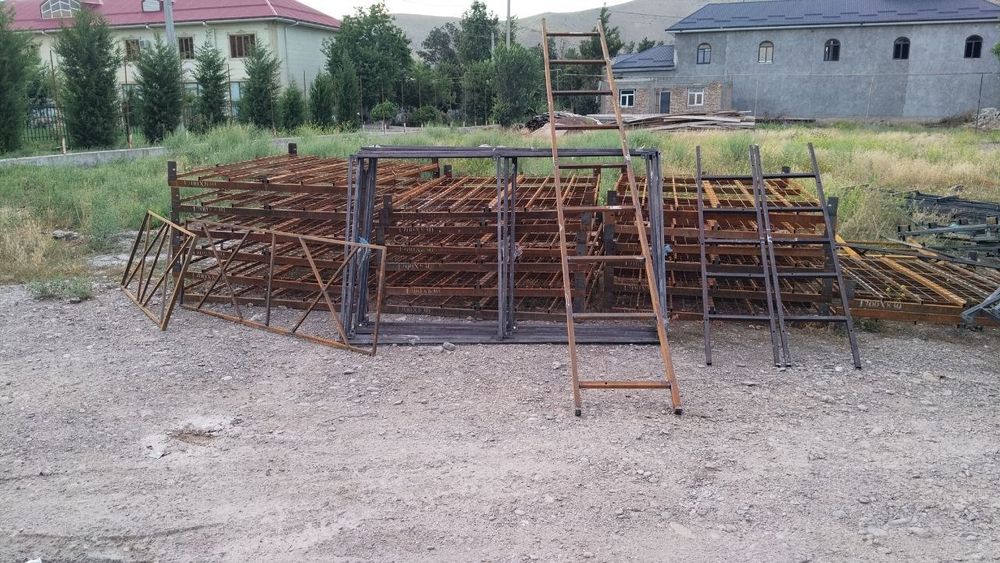 Metal sotiladi.Zavod narxida.Turli xil turdagi buyumlar yasab beramiz