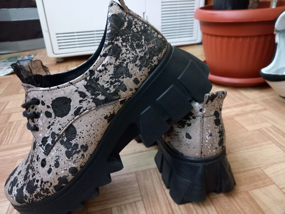 Дамски обувки, естествена кожа