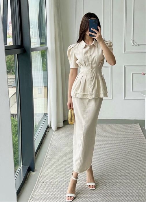 Женская бежевая двойка